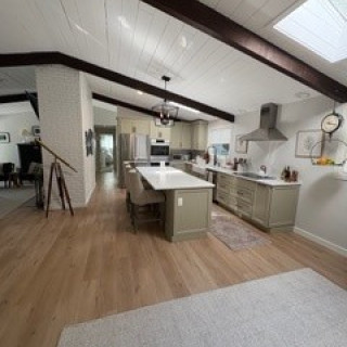 374 Photo 10